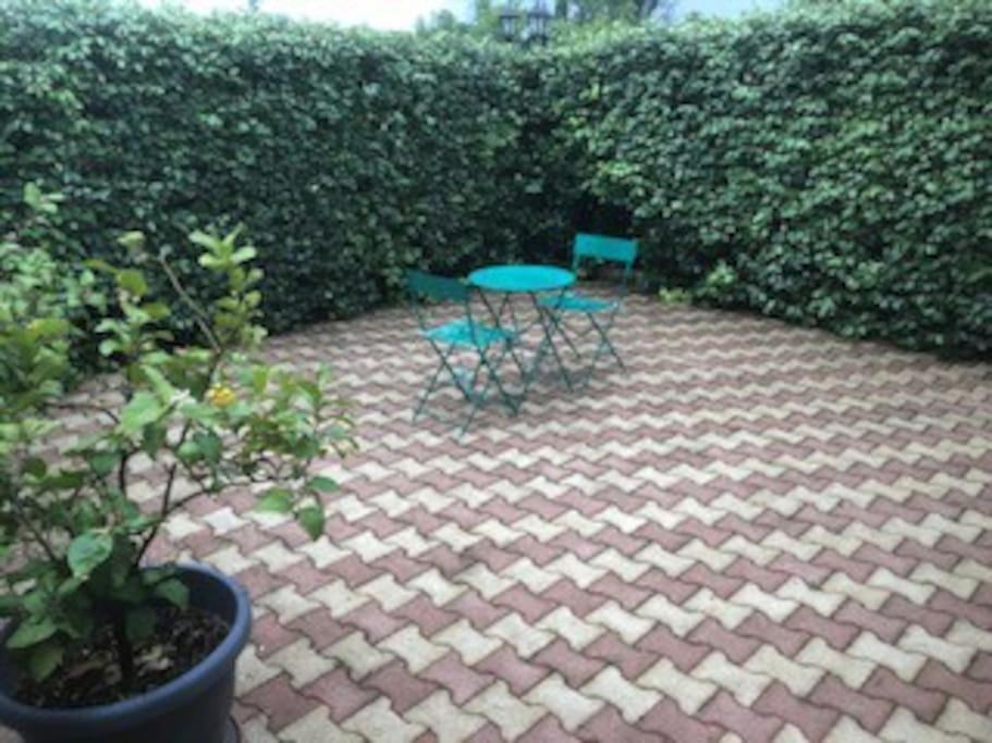 Maison Dans Une Propriete Avec Une Cour Corneilhan Ngoại thất bức ảnh